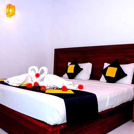 Happy Banana Hotel أونا واتونا المظهر الخارجي الصورة