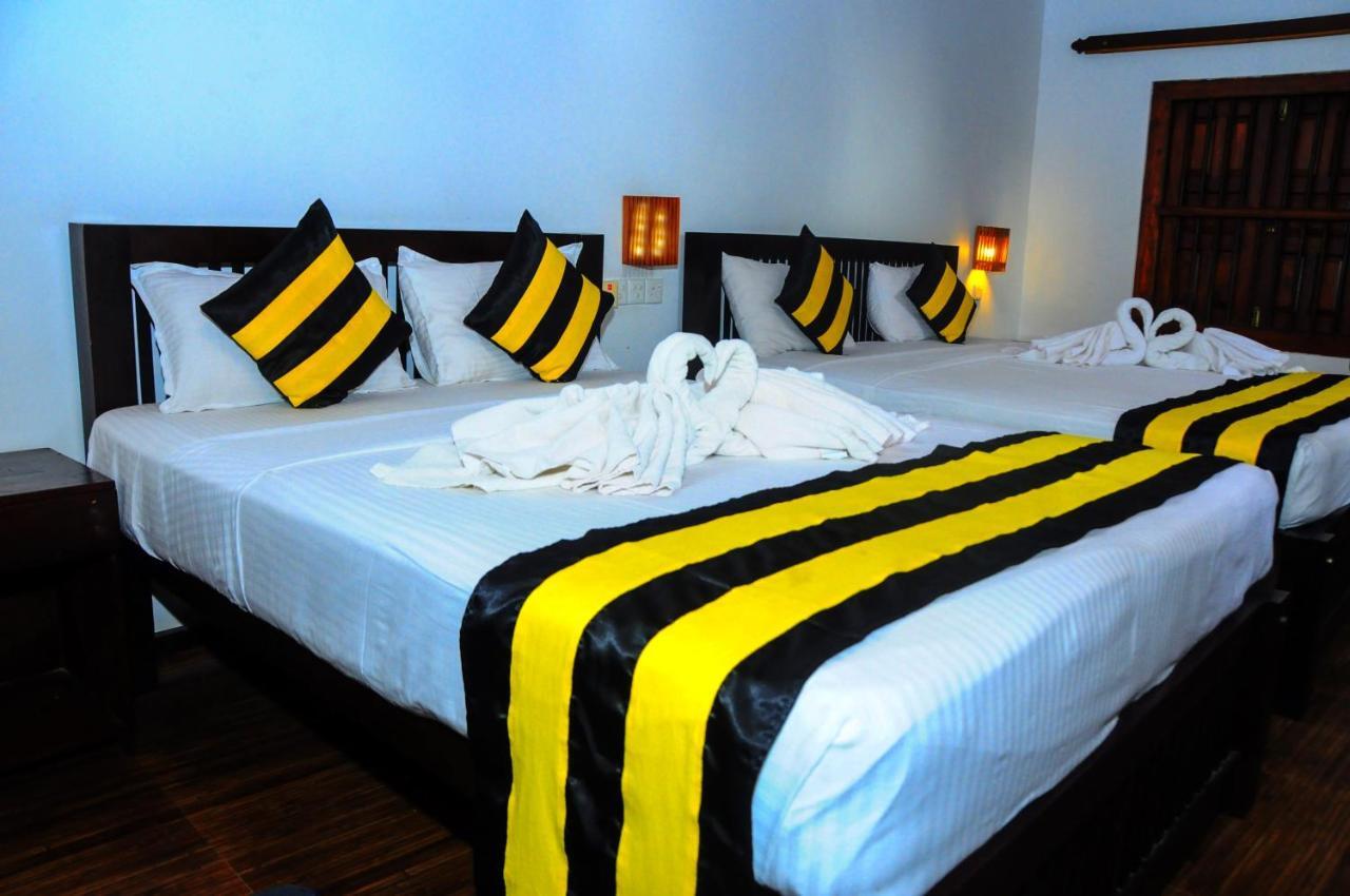 Happy Banana Hotel أونا واتونا المظهر الخارجي الصورة