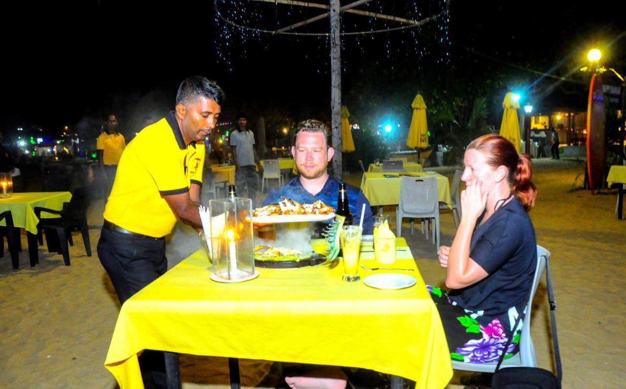 Happy Banana Hotel أونا واتونا المظهر الخارجي الصورة