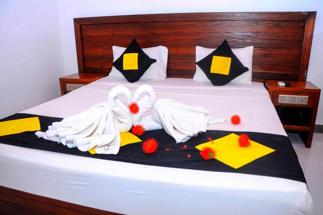Happy Banana Hotel أونا واتونا المظهر الخارجي الصورة