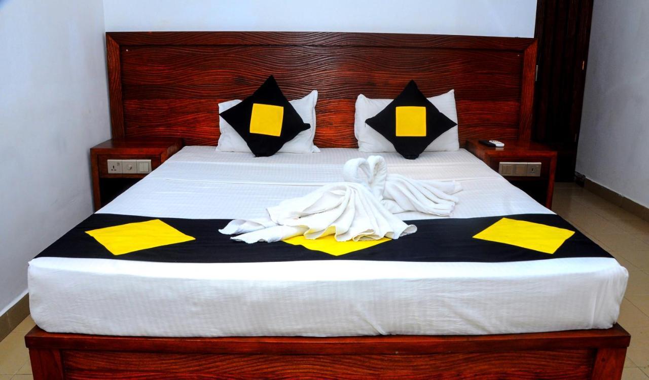 Happy Banana Hotel أونا واتونا المظهر الخارجي الصورة