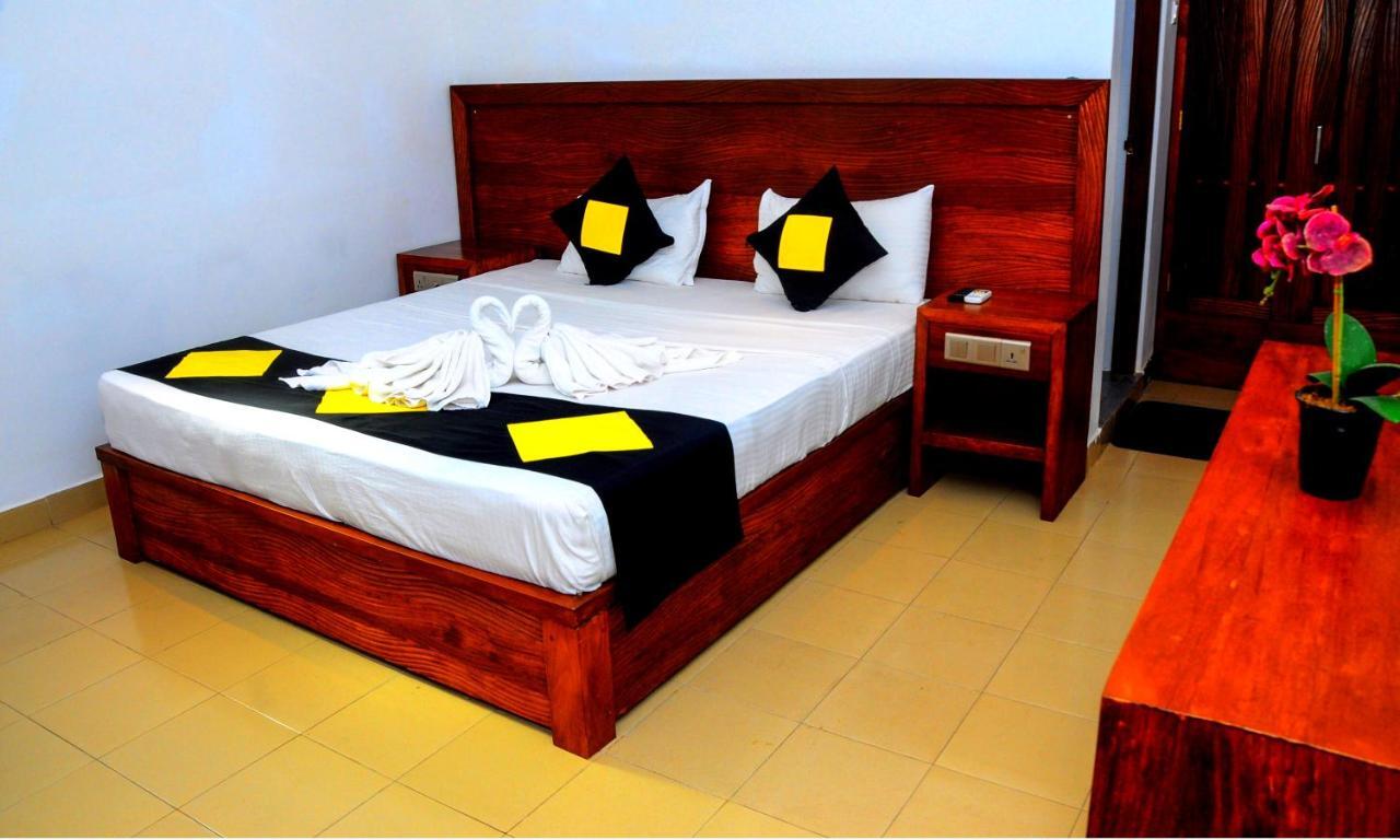 Happy Banana Hotel أونا واتونا المظهر الخارجي الصورة